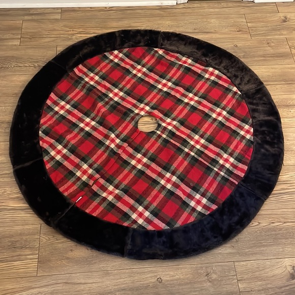 Holiday Hobby Lobby Tree Skirt Poshmark